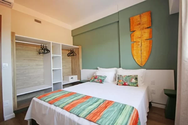 Hot Beach Suites - Image 9