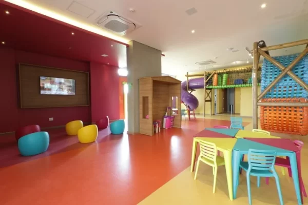 Hot Beach Suites - Image 8