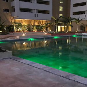 Hot Beach Suites